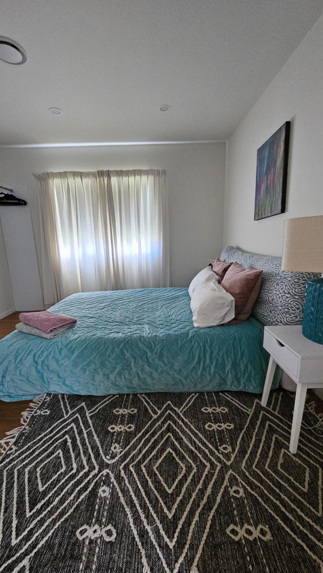 אוקלנד This Fabulous, Single-Level 3 Plus 1 Small Room With Folding Sofa Home מראה חיצוני תמונה